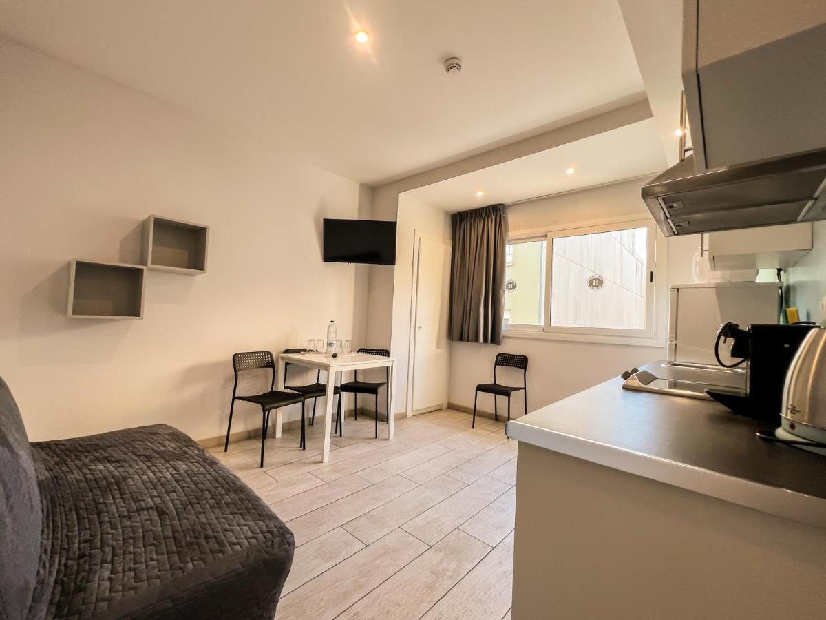 Apartamentos Comfort Calella Eksteriør billede