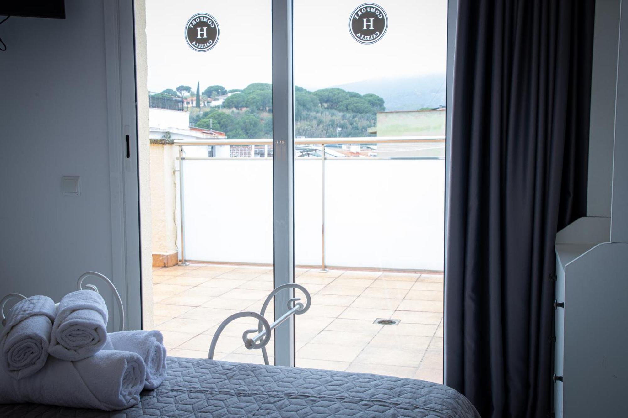 Apartamentos Comfort Calella Eksteriør billede
