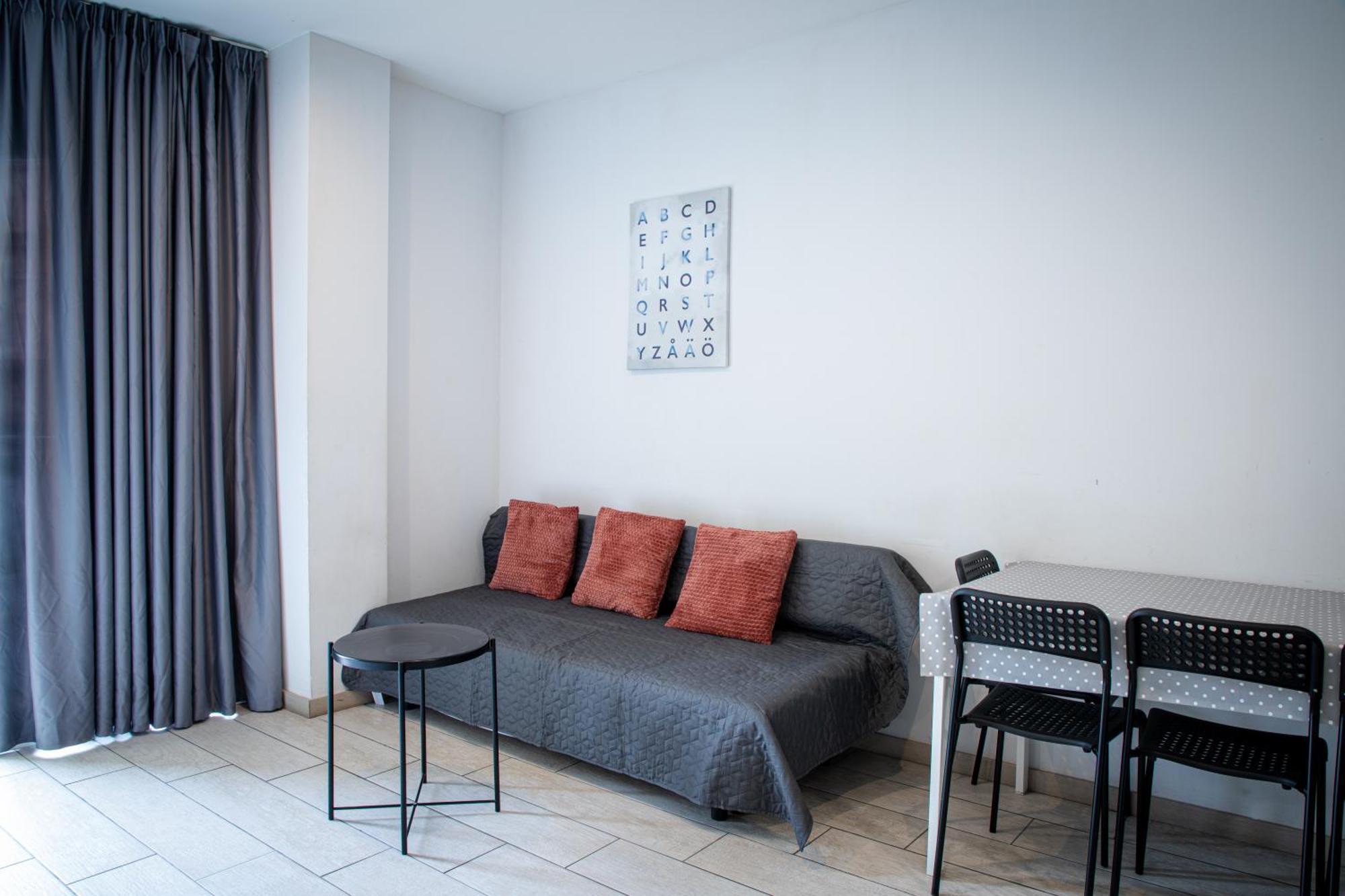 Apartamentos Comfort Calella Eksteriør billede