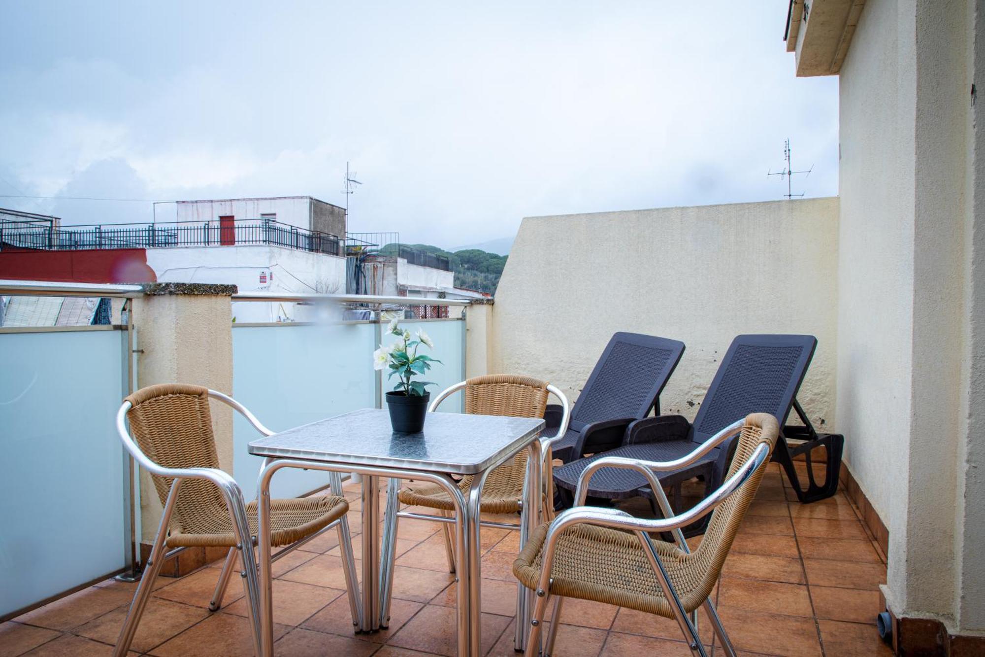 Apartamentos Comfort Calella Eksteriør billede