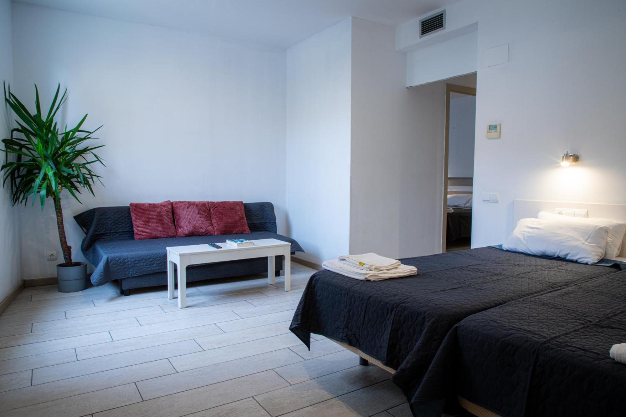 Apartamentos Comfort Calella Eksteriør billede