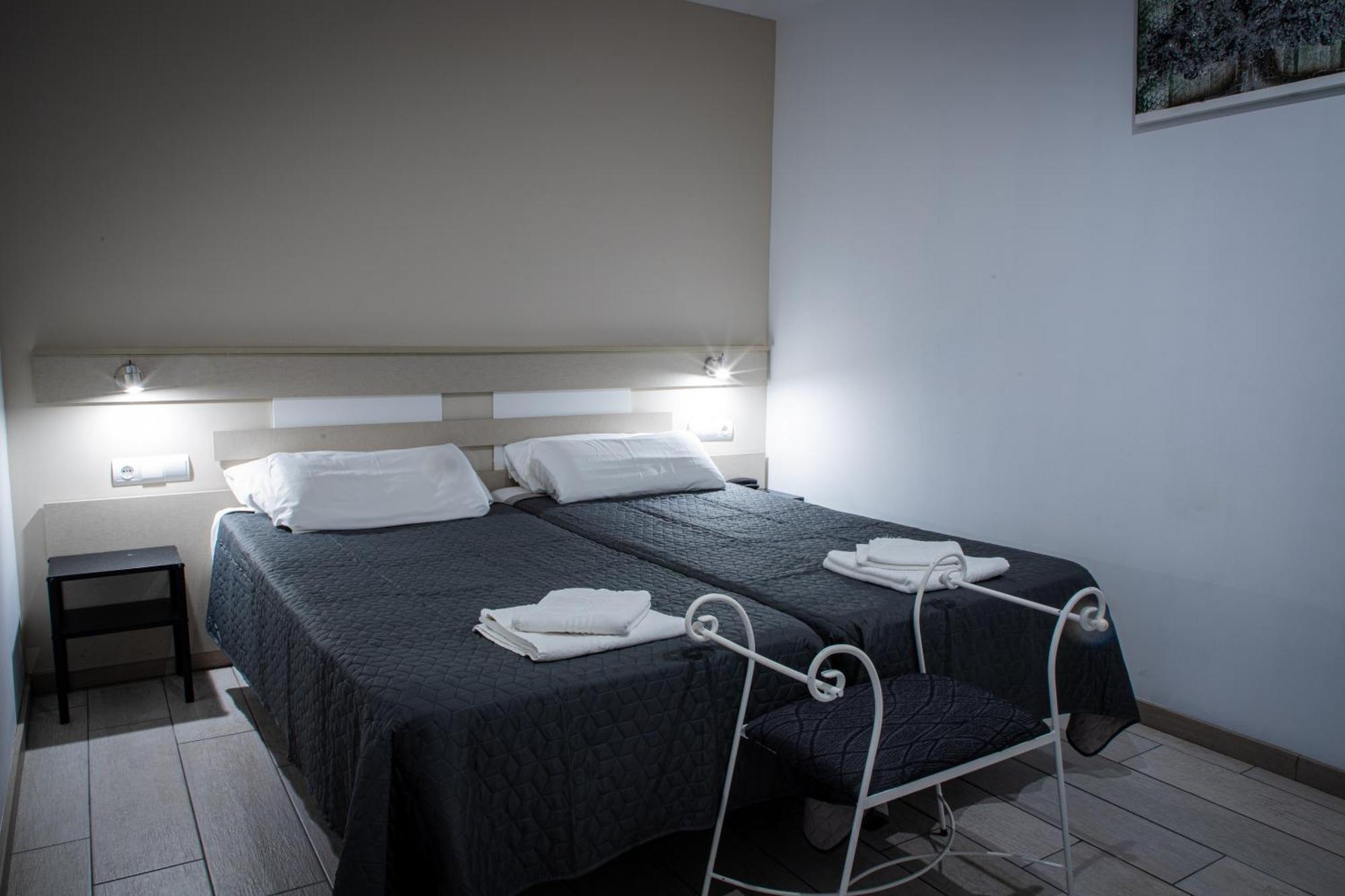 Apartamentos Comfort Calella Eksteriør billede